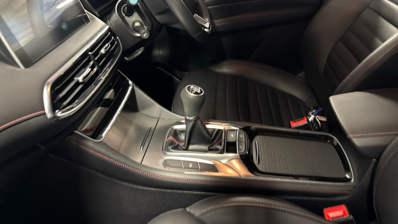 MG HS 1.5 T-GDI Trophy 5dr Petrol Hatchback